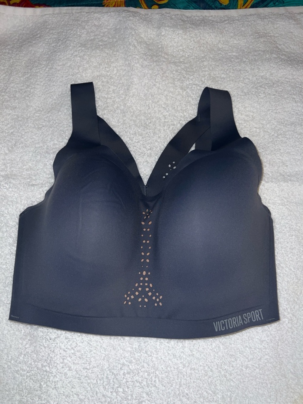 Victoria Sport Gray Seamless Sports Bra